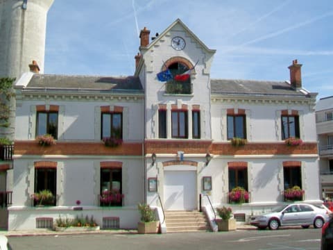 Couvreur Ézanville